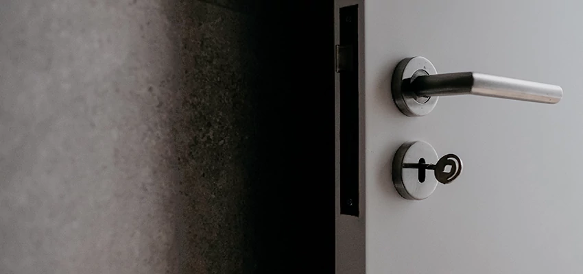 Front Door Handle Repair And Installation in Santa Cruz, CA